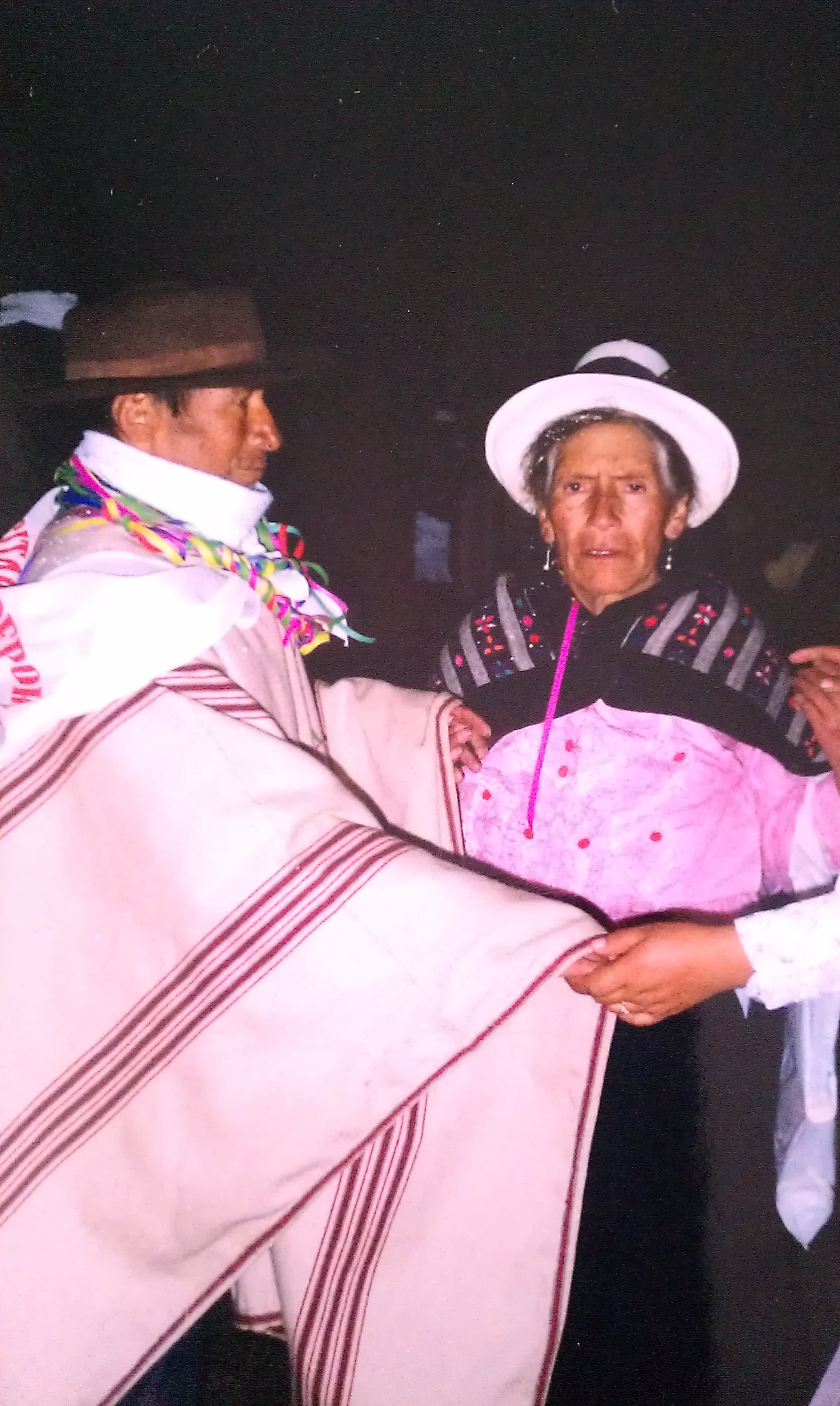 Invitación a Misa de Honras: SRA. NICOLASA YURIVILCA VDA DE TINOCO (QEPD) y SR. JAVIER TINOCO MAGNO (QEPD)