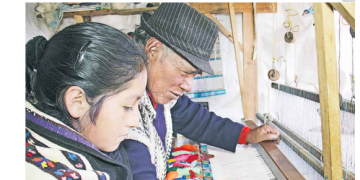 Tejer la vida, el depurado arte textil de San Pedro de Cajas